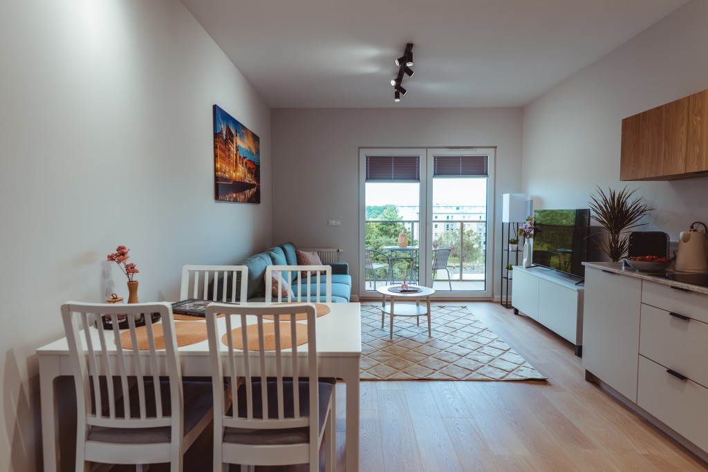 Apartment 5